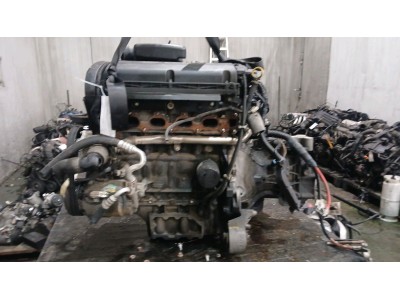 MOTOR CON ACCESORIOS Y CAJA DE CAMBIOS  2005