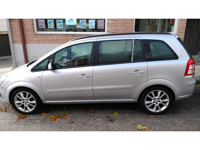 MARCO REPOSABRAZ.CEN OPEL ZAFIRA 2009