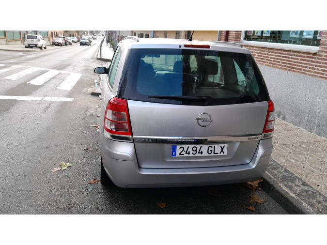 MARCO REPOSABRAZ.CEN OPEL ZAFIRA 2009