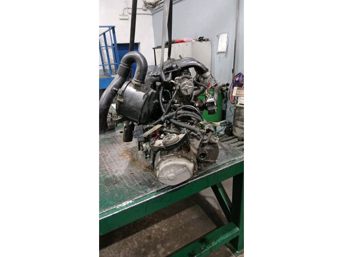 MOTOR CON ACCESORIOS Y CAJA DE CAMBIOS PEUGEOT 306 1996