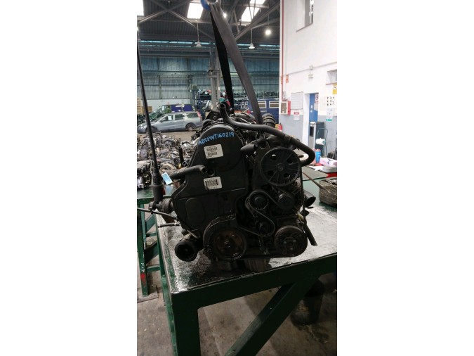 Motor VOLVO V70 2003