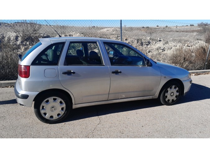 Autorradio SEAT IBIZA 2000