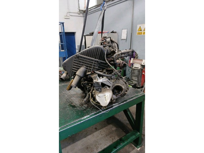 MOTOR CON ACCESORIOS SIN CAJA DE CAMBIOS RENAULT LAGUNA 1997