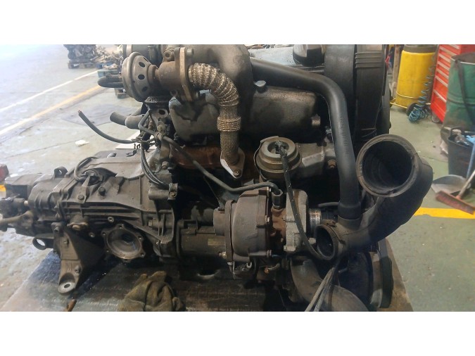 MOTOR CON ACCESORIOS Y CAJA DE CAMBIOS VOLKSWAGEN PASSAT 1998