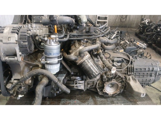 MOTOR CON ACCESORIOS Y CAJA DE CAMBIOS VOLKSWAGEN PASSAT 1998