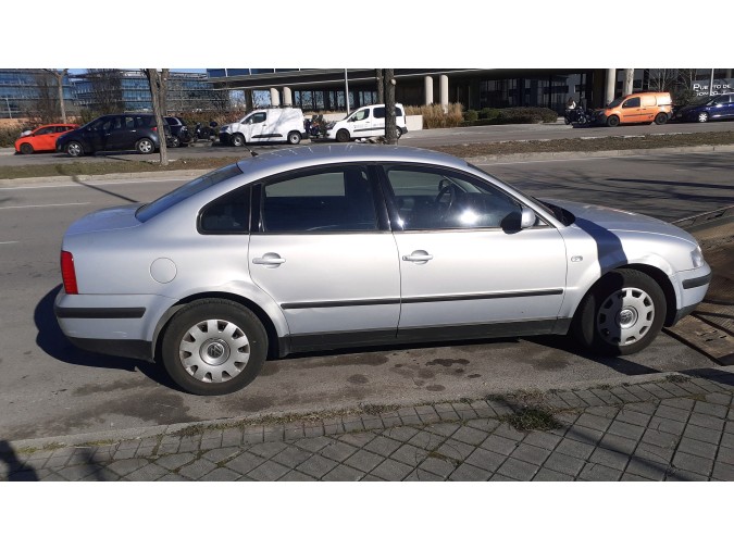 CERRADURA PORTÓN TRASERO VOLKSWAGEN PASSAT 1998