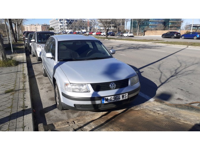 ELEVALUNAS TRASERO DERECHO VOLKSWAGEN PASSAT 1998