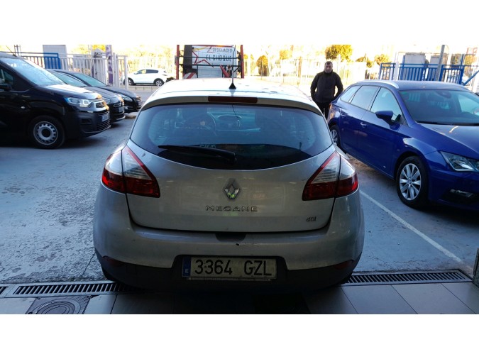 FARO ANTINIEBLA DELANTERO RENAULT MÉGANE 2010