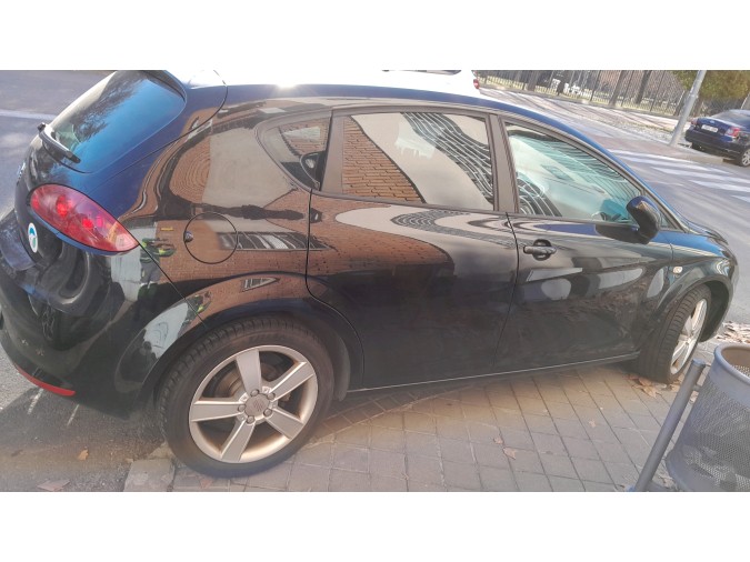 TAPA BANDEJA SEAT LEON 2006