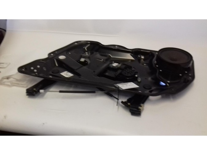 ELEVALUNAS DELANTERO DERECHO VOLKSWAGEN PASSAT 2011