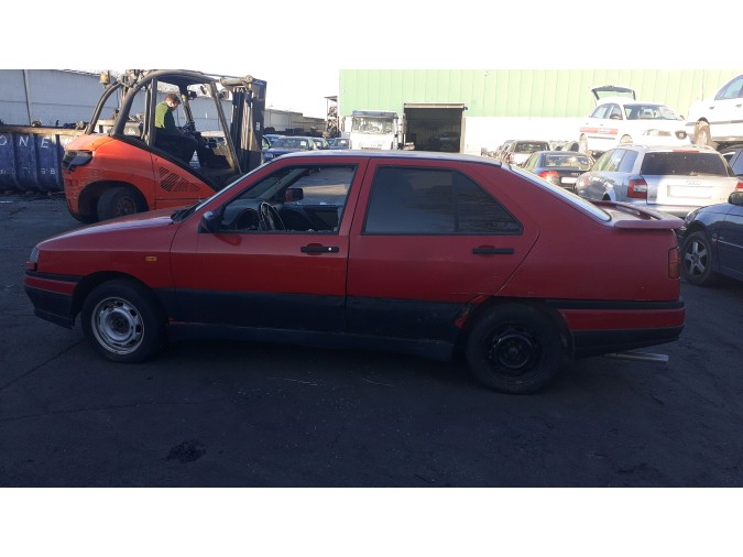 ELEVALUNAS TRASERO DERECHO SEAT TOLEDO 1995