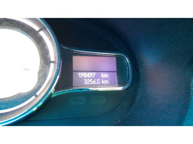 PUERTA DELANTERA IZQUIERDA DACIA SANDERO 2010