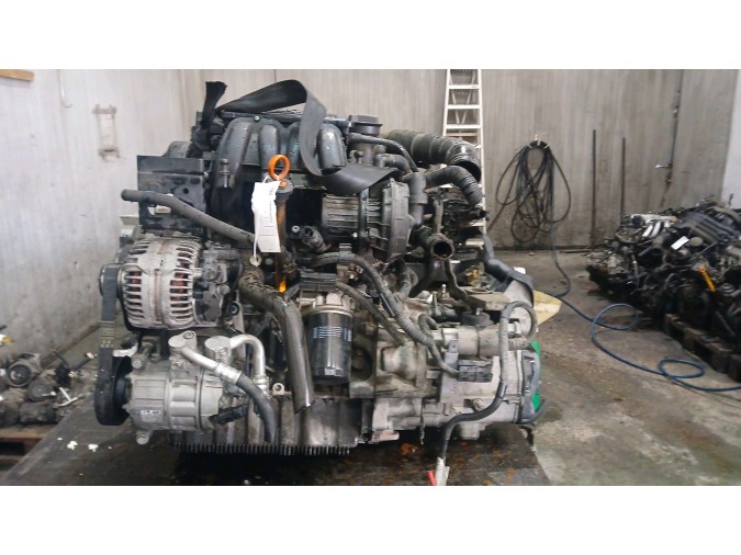 MOTOR  VOLKSWAGEN GOLF