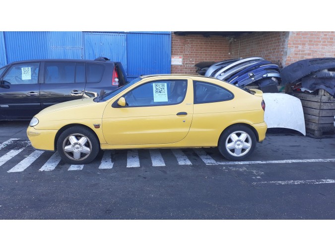 ALETA DELANTERA DERECHA RENAULT MÉGANE 1999