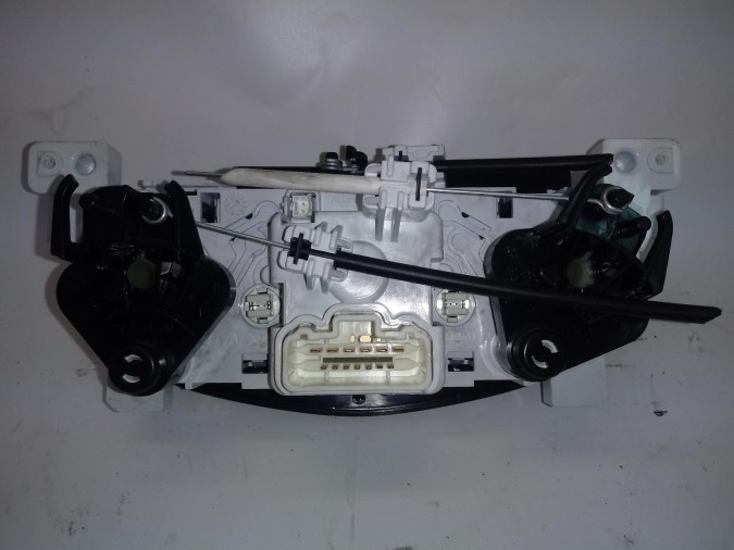 MANDO CALEFACCIÓN DACIA SANDERO 2015