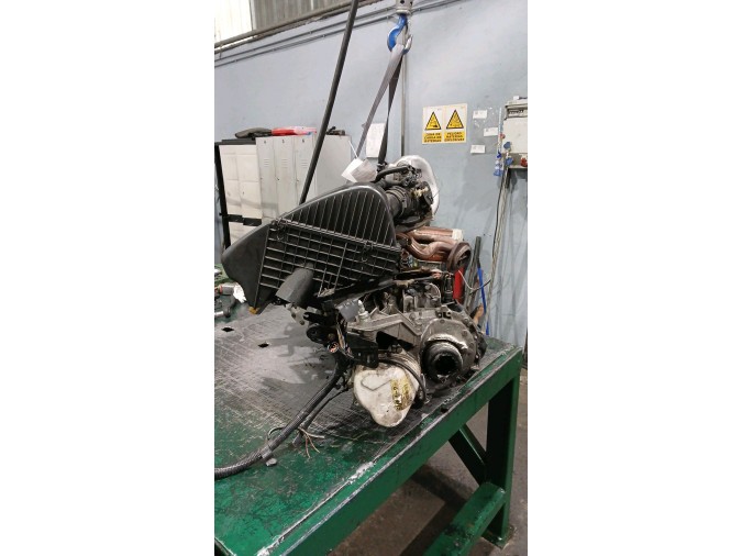 MOTOR CON ACCESORIOS SIN CAJA DE CAMBIOS RENAULT LAGUNA 1997