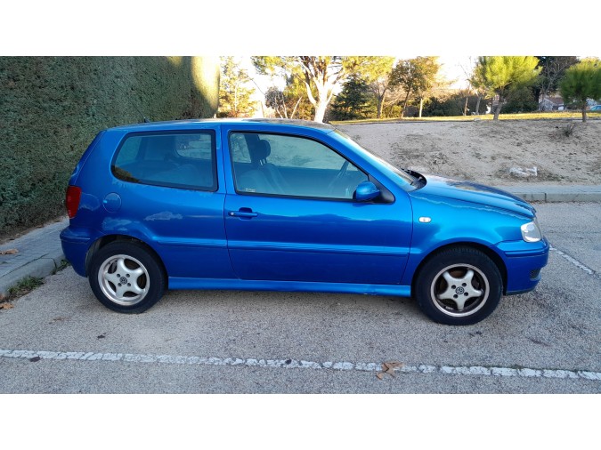 PILOTO TRASERO DERECHO VOLKSWAGEN POLO 2000