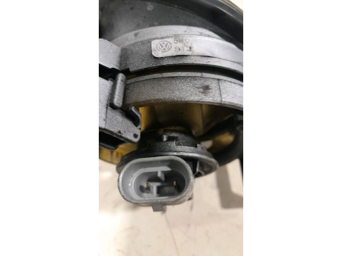 FARO ANTINIEBLA IZQUIERDO VOLKSWAGEN GOLF 2010