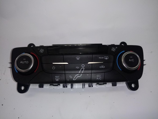 MANDO CALEFACCIÓN FORD FOCUS 2017