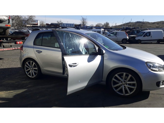 MANDO ELEVALUNAS DELANTERO DERECHO VOLKSWAGEN GOLF 2010