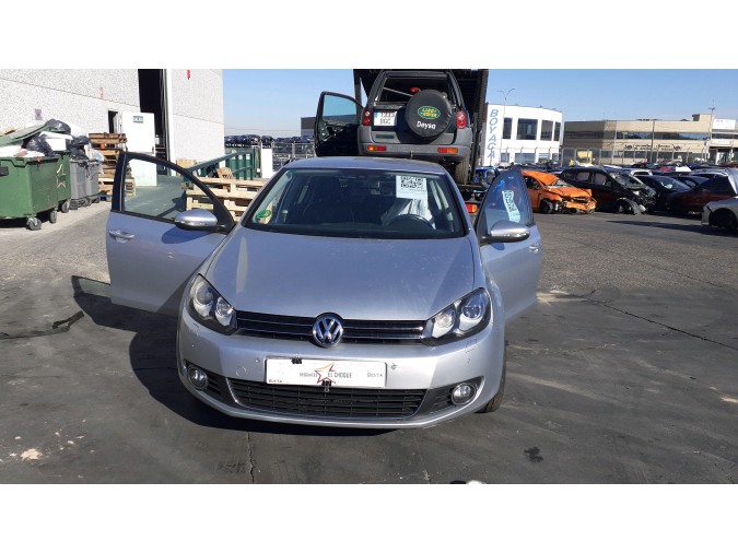 MANDO ELEVALUNAS DELANTERO DERECHO VOLKSWAGEN GOLF 2010