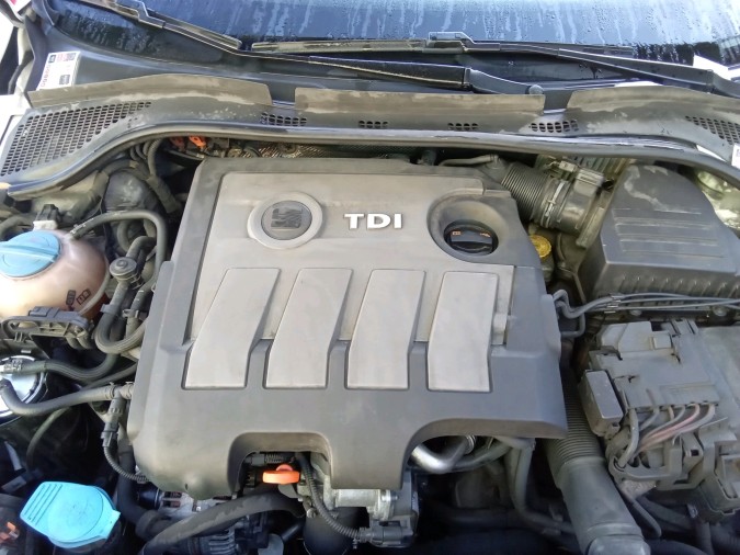BOMBA SERVODIRECCION SEAT TOLEDO 2013
