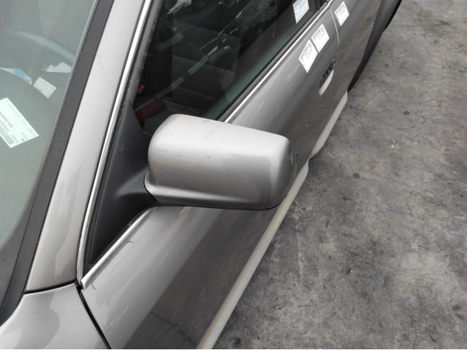 Retrovisor Izquierdo VOLKSWAGEN POLO 2001