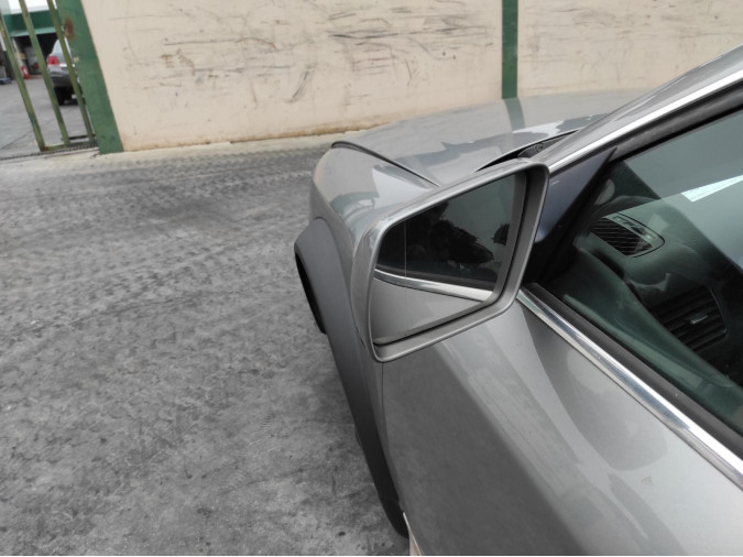 Retrovisor Izquierdo VOLKSWAGEN POLO 2001