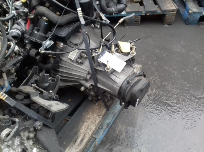 CAJA CAMBIOS FORD FIESTA 2001