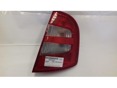PILOTO TRASERO DERECHO SKODA FABIA 2002