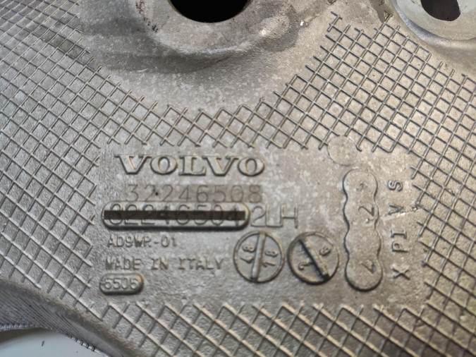 BRAZO SUSPENSION INFERIOR TRASERO IZQUIERDO VOLVO V90 2019