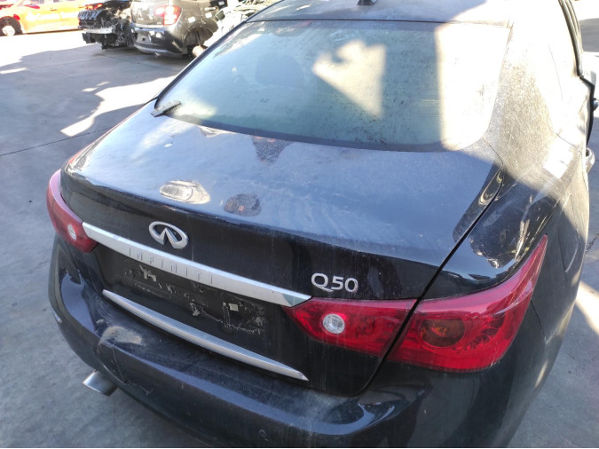 PORTON TRASERO INFINITI Q50 2016