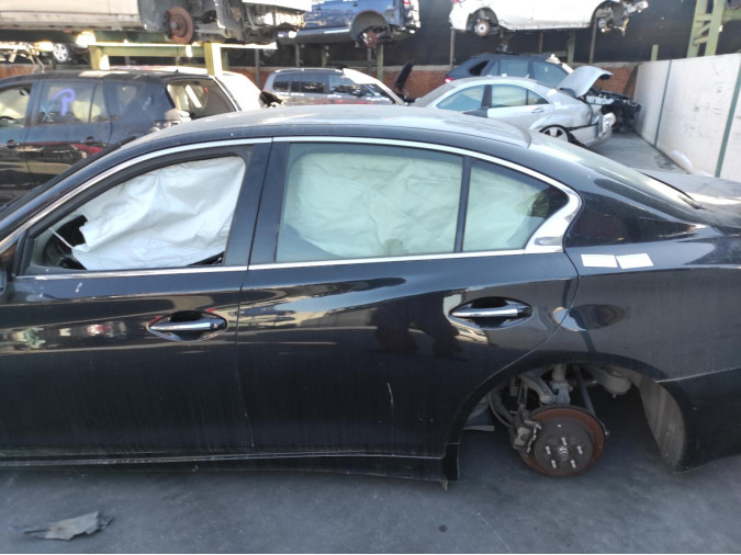PUERTA TRASERA IZQUIERDA INFINITI Q50 2016