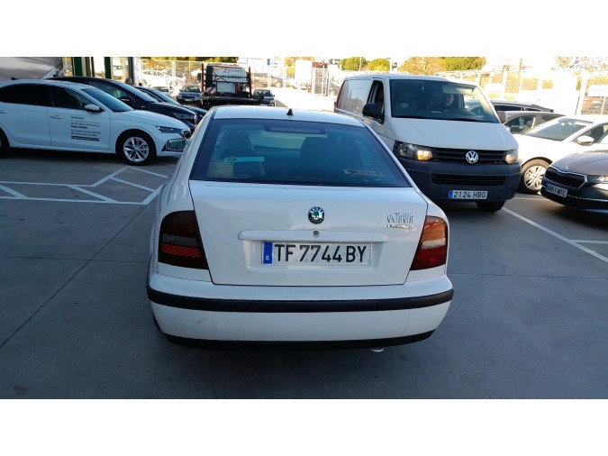 MANDO ELEVALUNAS DELANTERO DERECHO SKODA OCTAVIA 1999