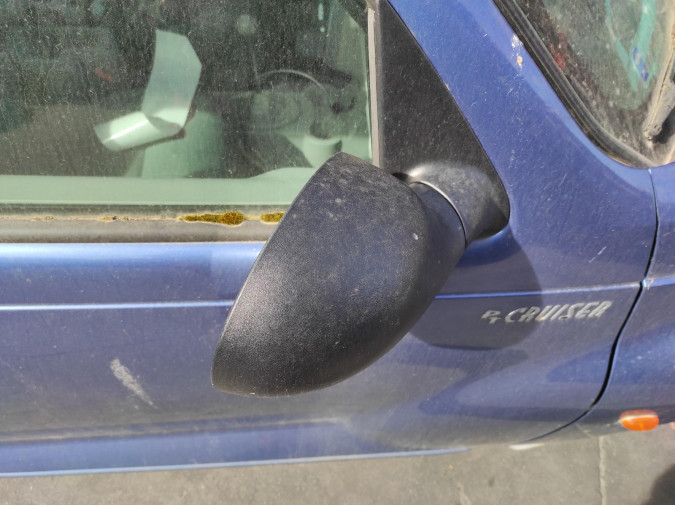 RETROVISOR DERECHO CHRYSLER PT CRUISER NEGRO SIN PINTAR 2000