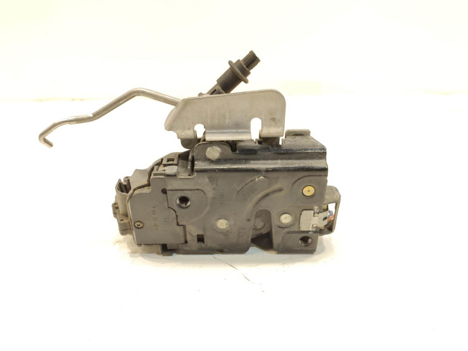 CERRADURA PUERTA DELANTERA DERECHA AUDI A6 2002