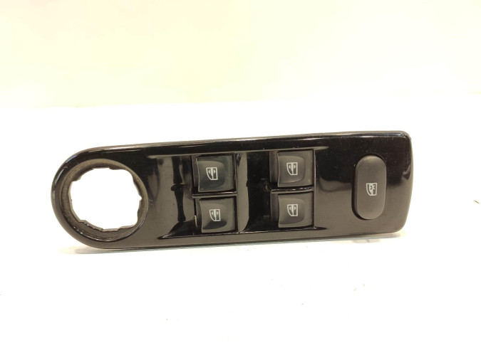 MANDO ELEVALUNAS DELANTERO IZQUIERDO RENAULT CLIO 2014