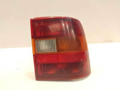 PILOTO TRASERO DERECHO RENAULT SCENIC 1990