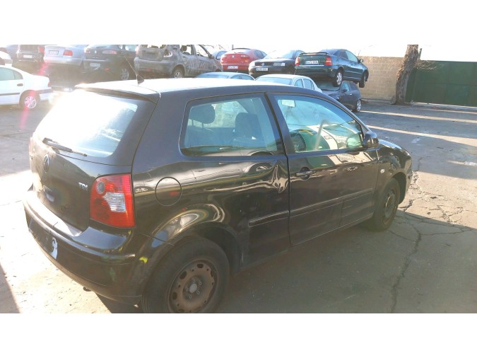 Cerradura guantera VOLKSWAGEN POLO 2004