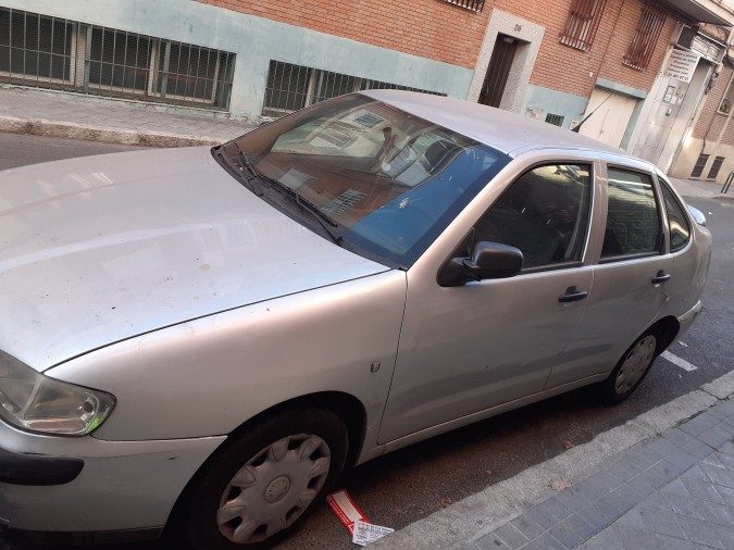 PARAGOLPES TRASERO SEAT CORDOBA 2001