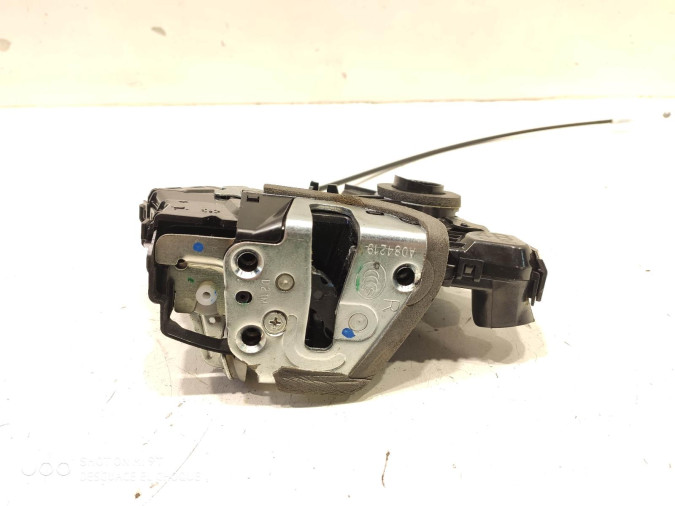 CERRADURA PUERTA DELANTERA DERECHA TOYOTA AURIS 2016