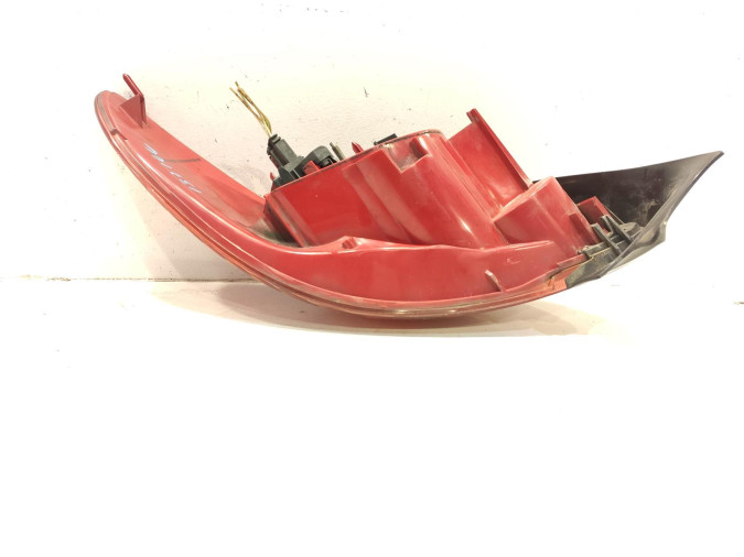 PILOTO TRASERO DERECHO PEUGEOT 206 2005