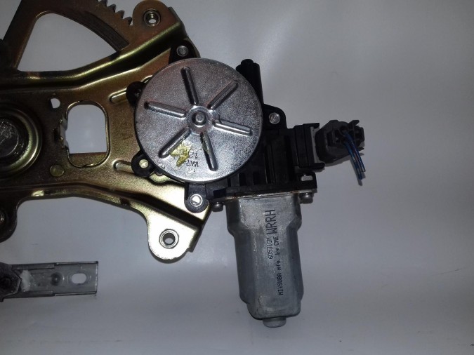 ELEVALUNAS TRASERO DERECHO SUBARU B9 TRIBECA 2006