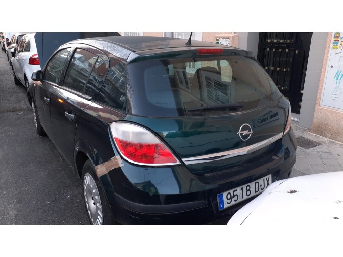 Consola central OPEL ASTRA 2005