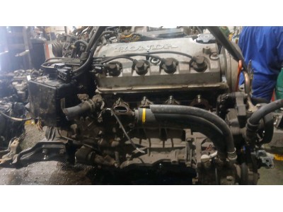 MOTOR CON ACCESORIOS Y CAJA DE CAMBIOS HONDA CIVIC 2000