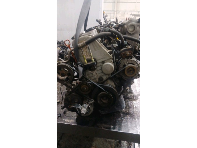MOTOR CON ACCESORIOS Y CAJA DE CAMBIOS HONDA CIVIC 2000