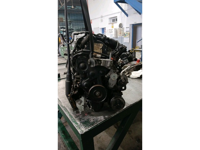 MOTOR CON ACCESORIOS SIN CAJA DE CAMBIOS FORD FOCUS 2008