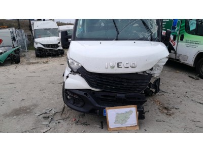 MOTOR CON ACCESORIOS Y CAJA DE CAMBIOS IVECO 35S16 2020