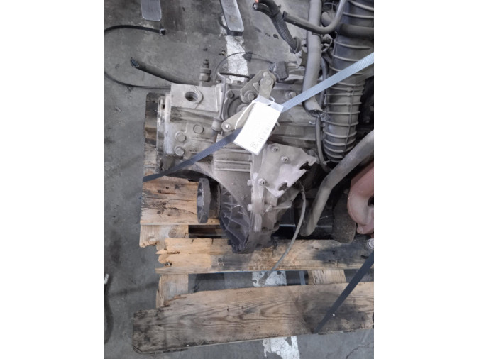 CAJA CAMBIOS MERCEDES VITO 2000