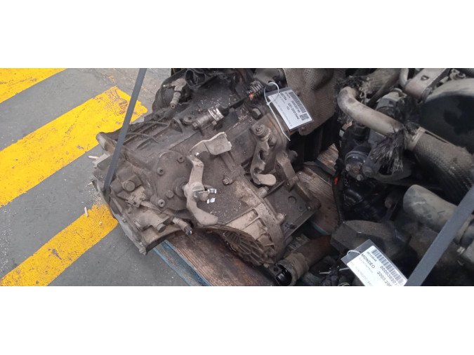 CAJA CAMBIOS OPEL VECTRA 2001